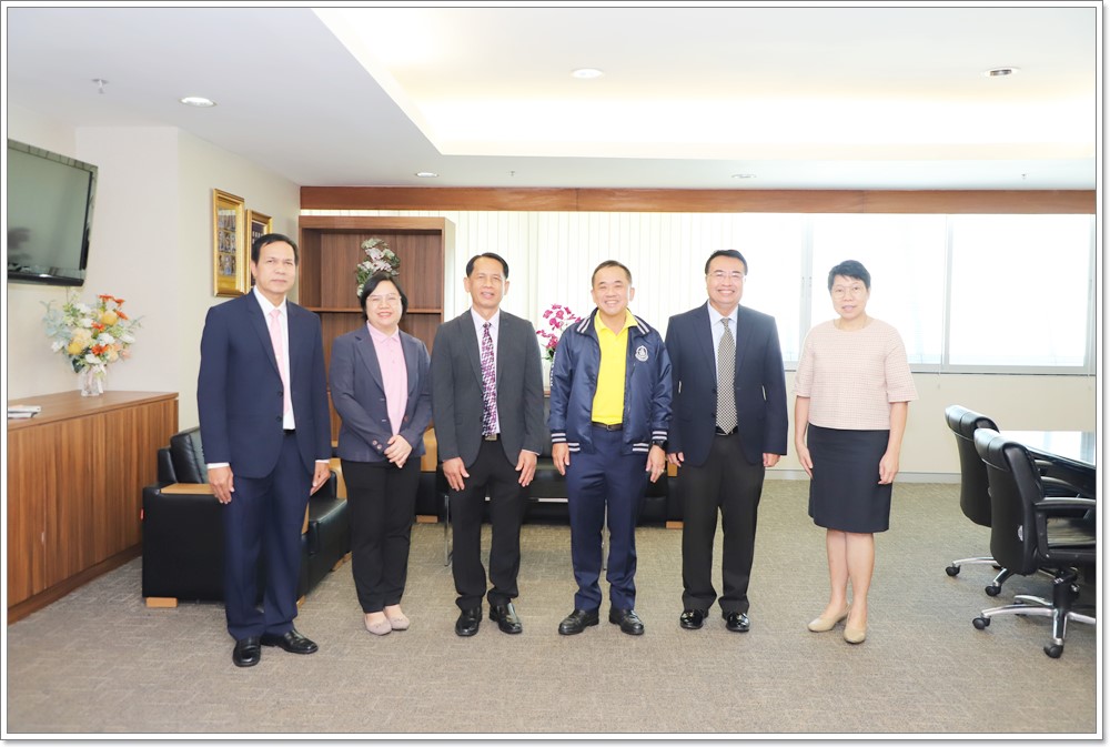 ﻿กรมบังคับคดี เข้าสวัสดีปีใหม่ พ.ศ. 2568 ปลัดกระทรวงดิจิทัลเพื่อเศรษฐกิจและสังคม
